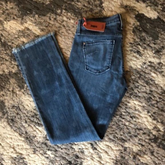 James Jeans Denim - New James Jeans Boyfriend,distressed wash denim hearts slim fit (24" waist)